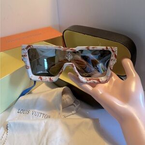 Louis Vuitton Sunglasses “Cyclone” $855/Original Price! Comes with all shown!